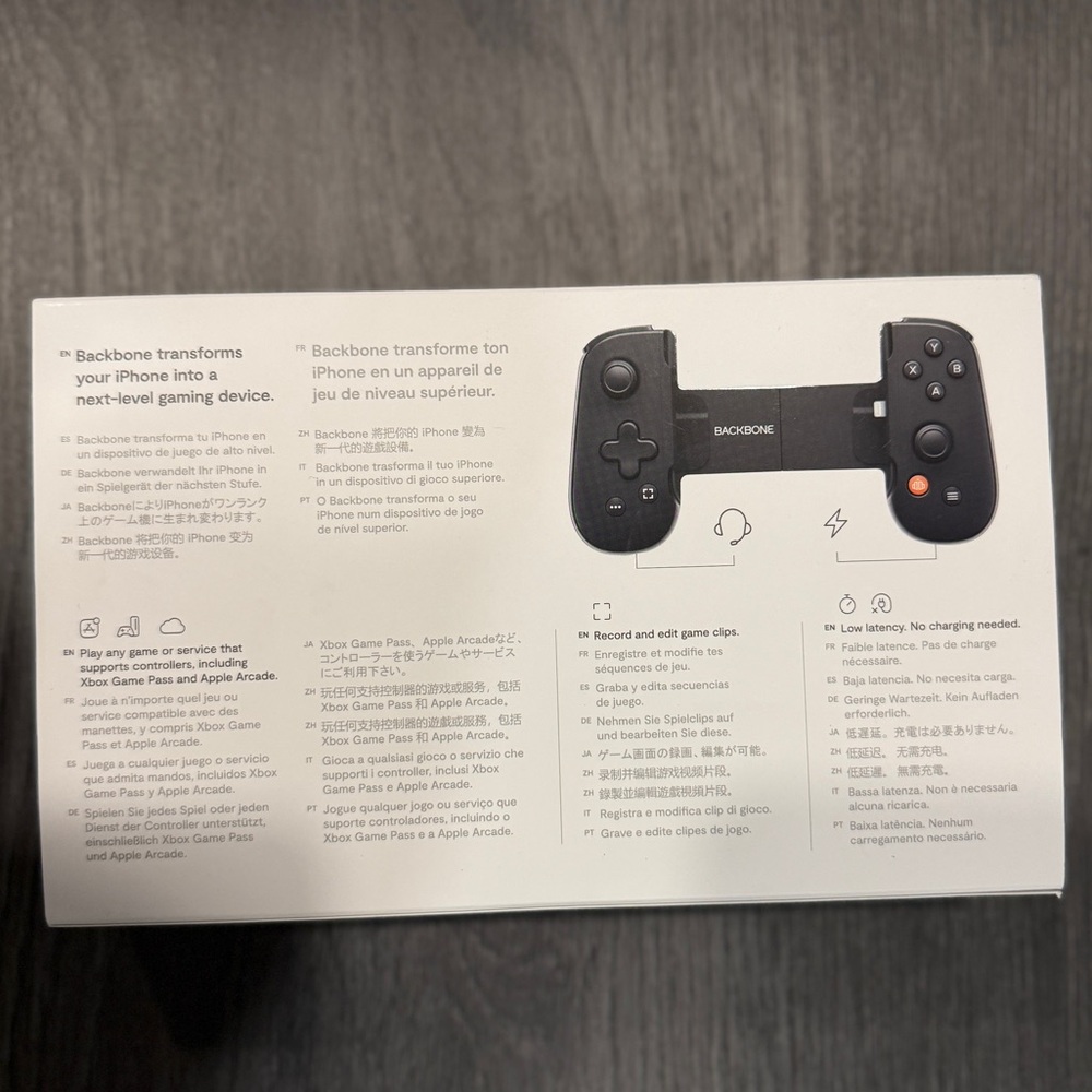 Backbone Mobile Gaming Controller - Picture 2 of 6